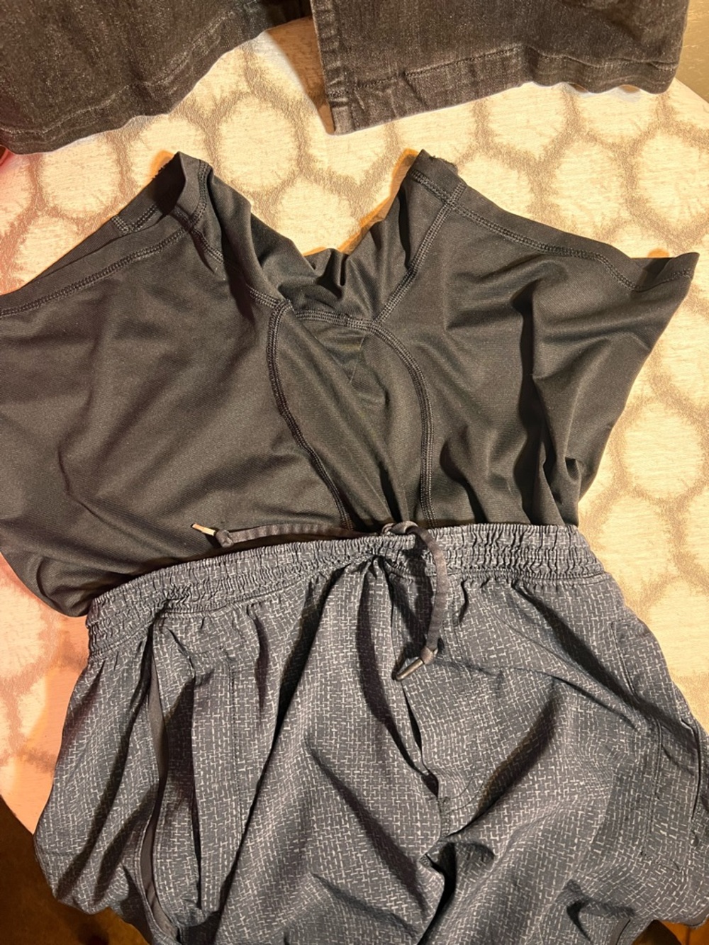 lululemon athletica Men's Pace Breaker Heathered Charcoal Drawstring Shorts - Picture 5 of 9